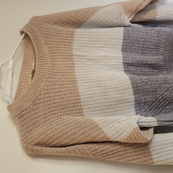 Striped cropped sweater - Picture 2 of 5